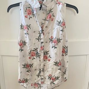 H & M Sleeveless Floral Button-Down
